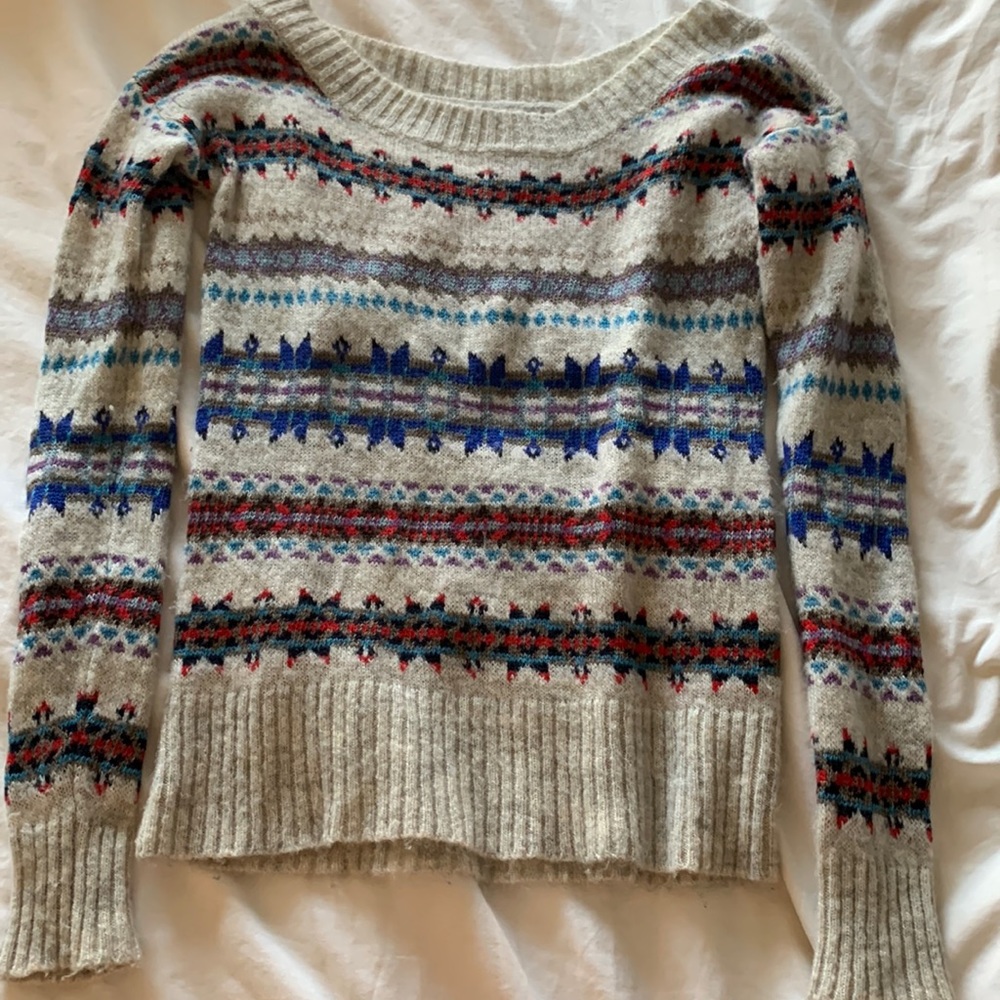 American Eagle sweater